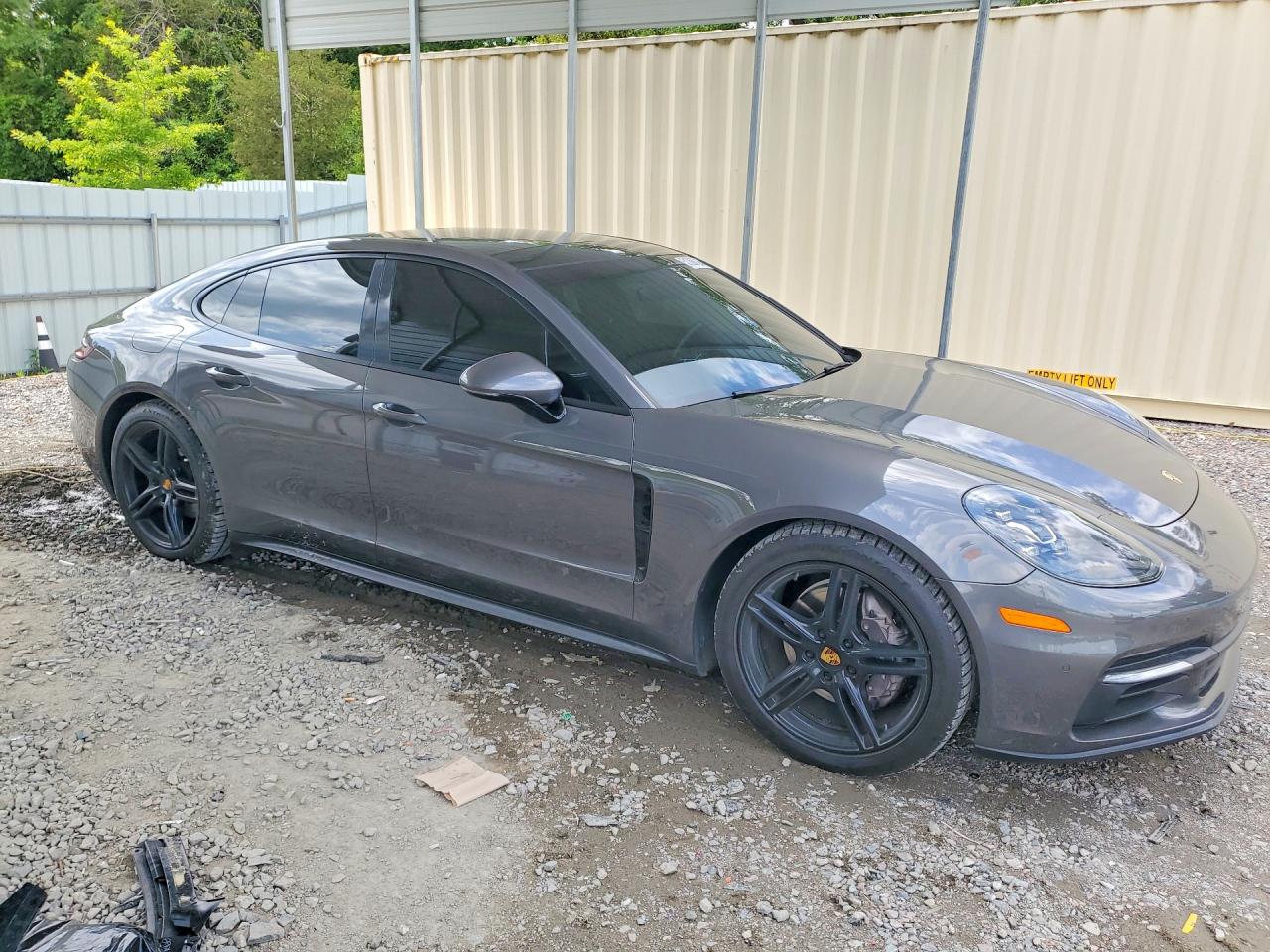 2018 PORSCHE PANAMERA 4