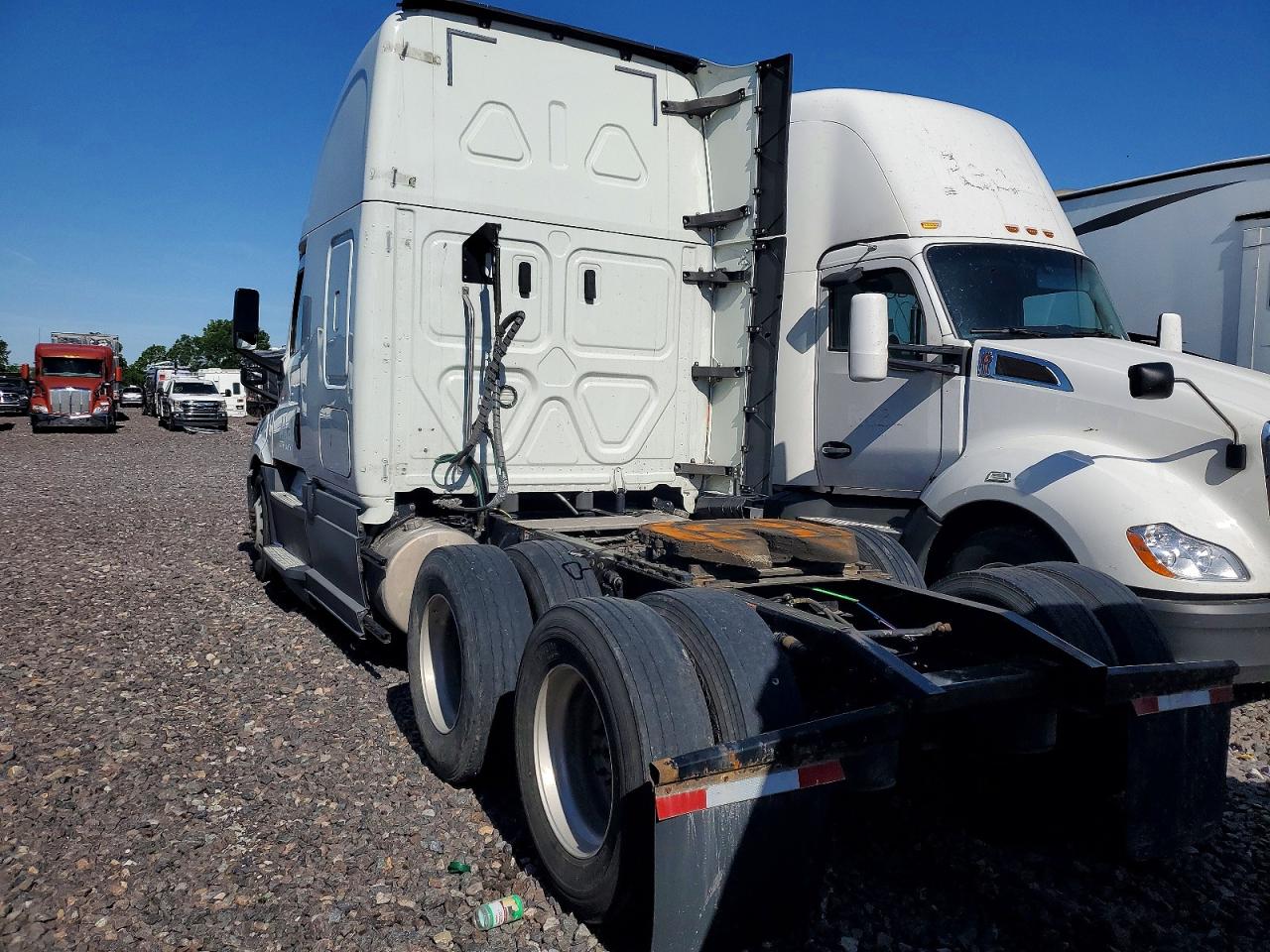 FREIGHTLINER CASCADIA 126 2020 — 4