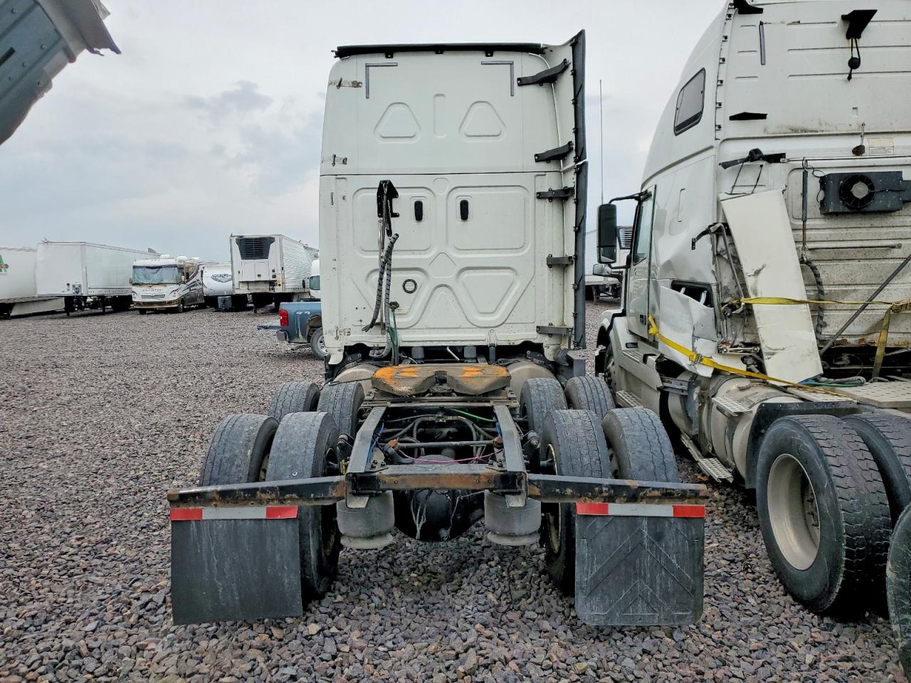 FREIGHTLINER CASCADIA 126 2020 — 7
