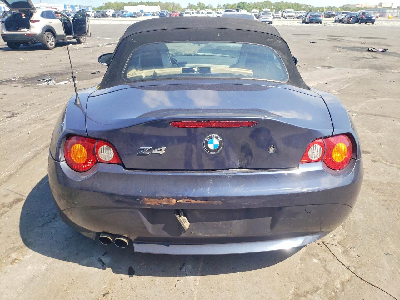 BMW Z4 2004 — 7