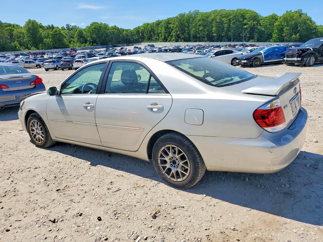 TOYOTA CAMRY 2005 — 3