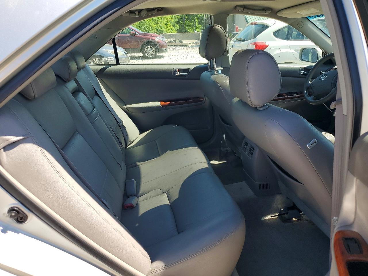 TOYOTA CAMRY 2005 — 11