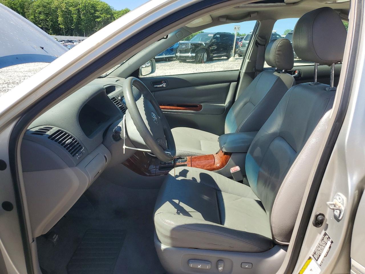 TOYOTA CAMRY 2005 — 8