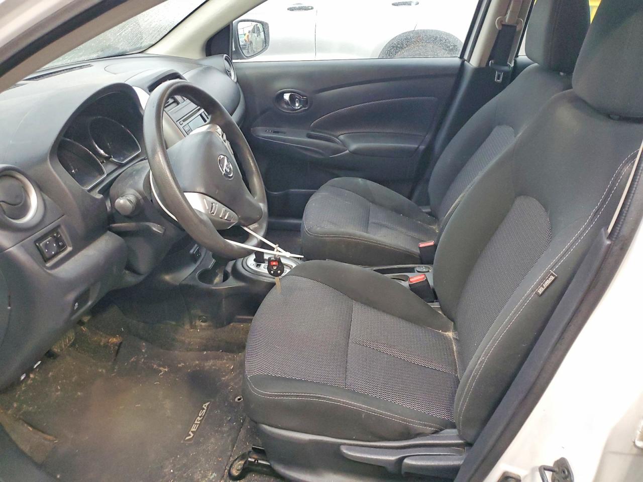 NISSAN VERSA 2017 — 8