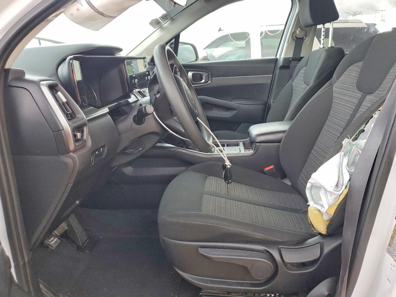 KIA SORENTO 2023 — 8