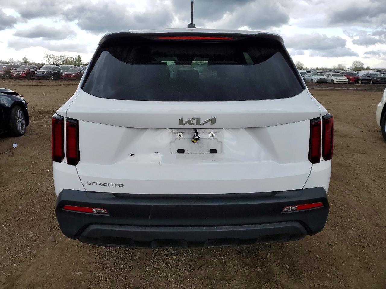 KIA SORENTO 2023 — 7