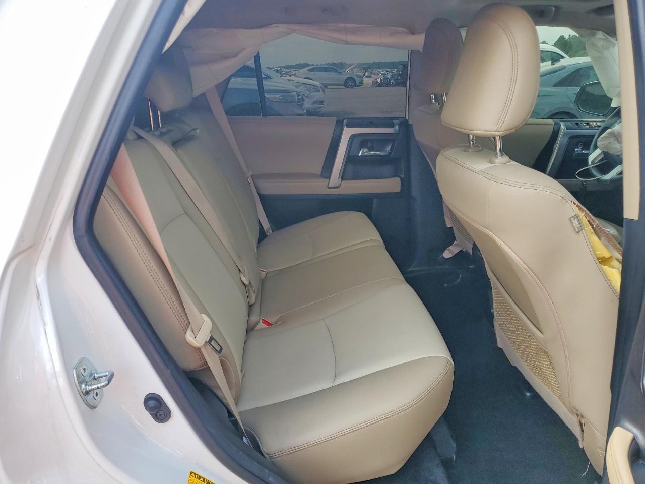 TOYOTA 4RUNNER 2022 — 12