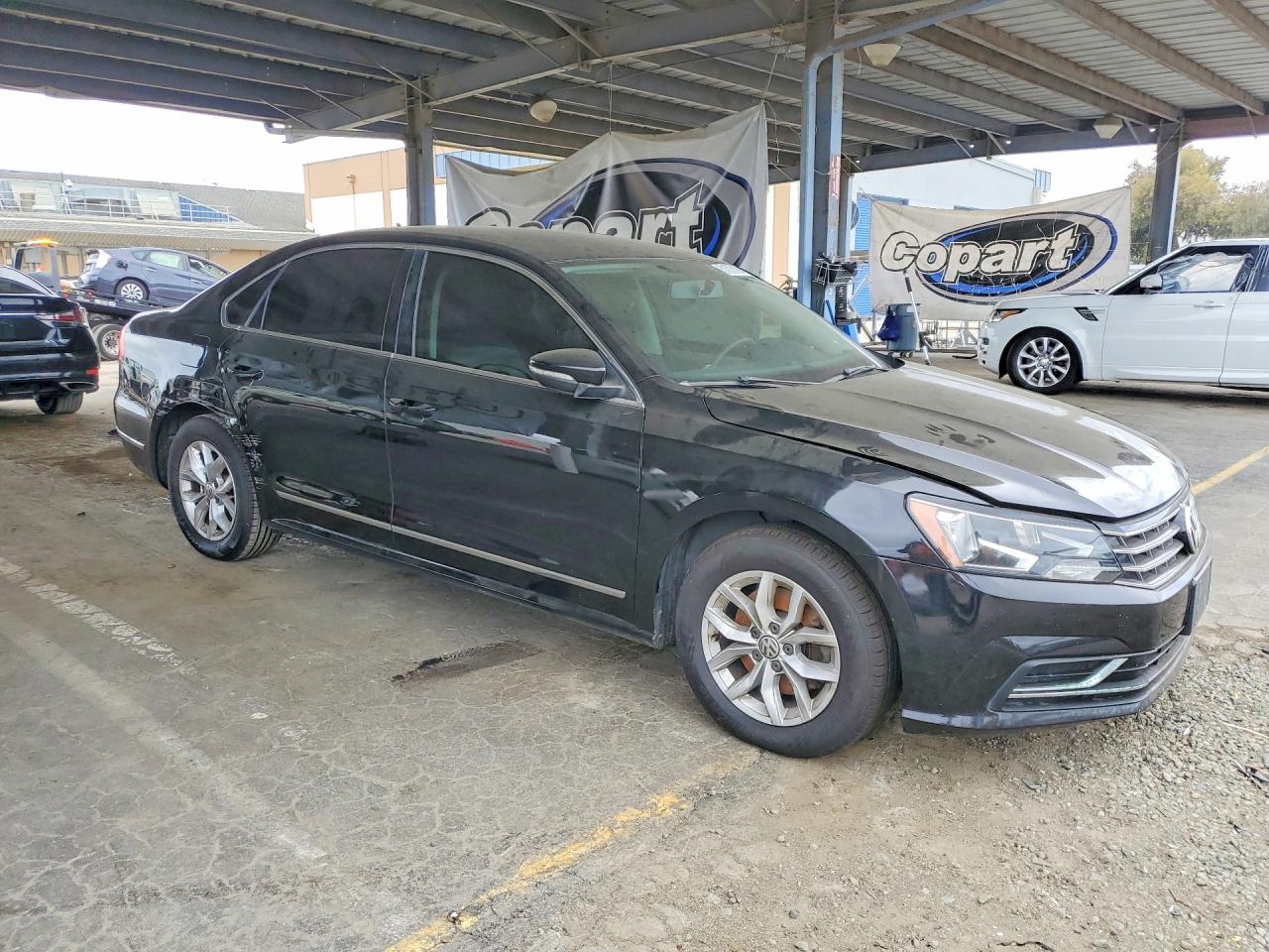 VOLKSWAGEN PASSAT 2016 — 5