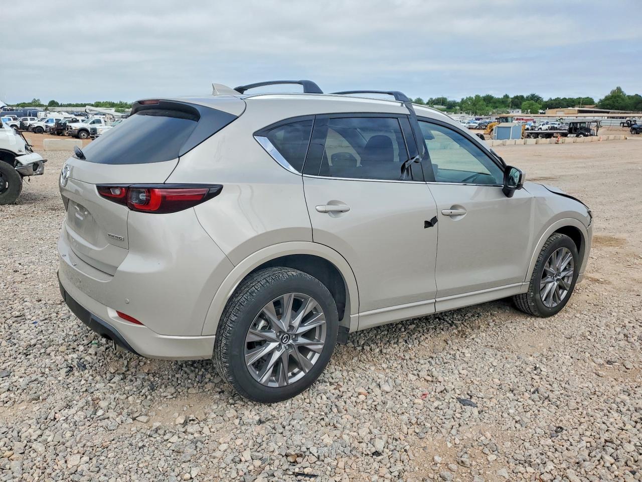 MAZDA CX-5 2025 — 4