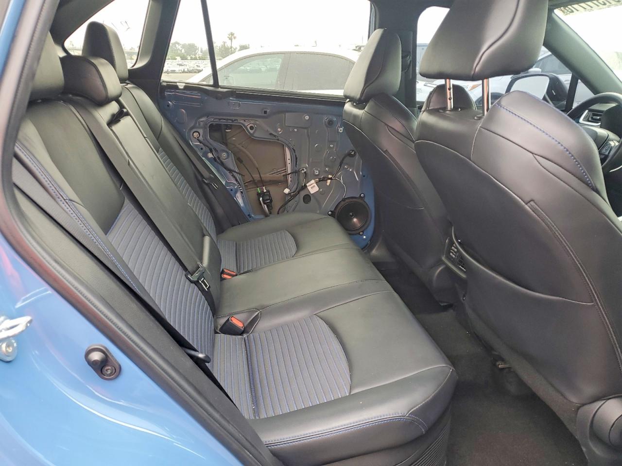 TOYOTA RAV4 2023 — 12