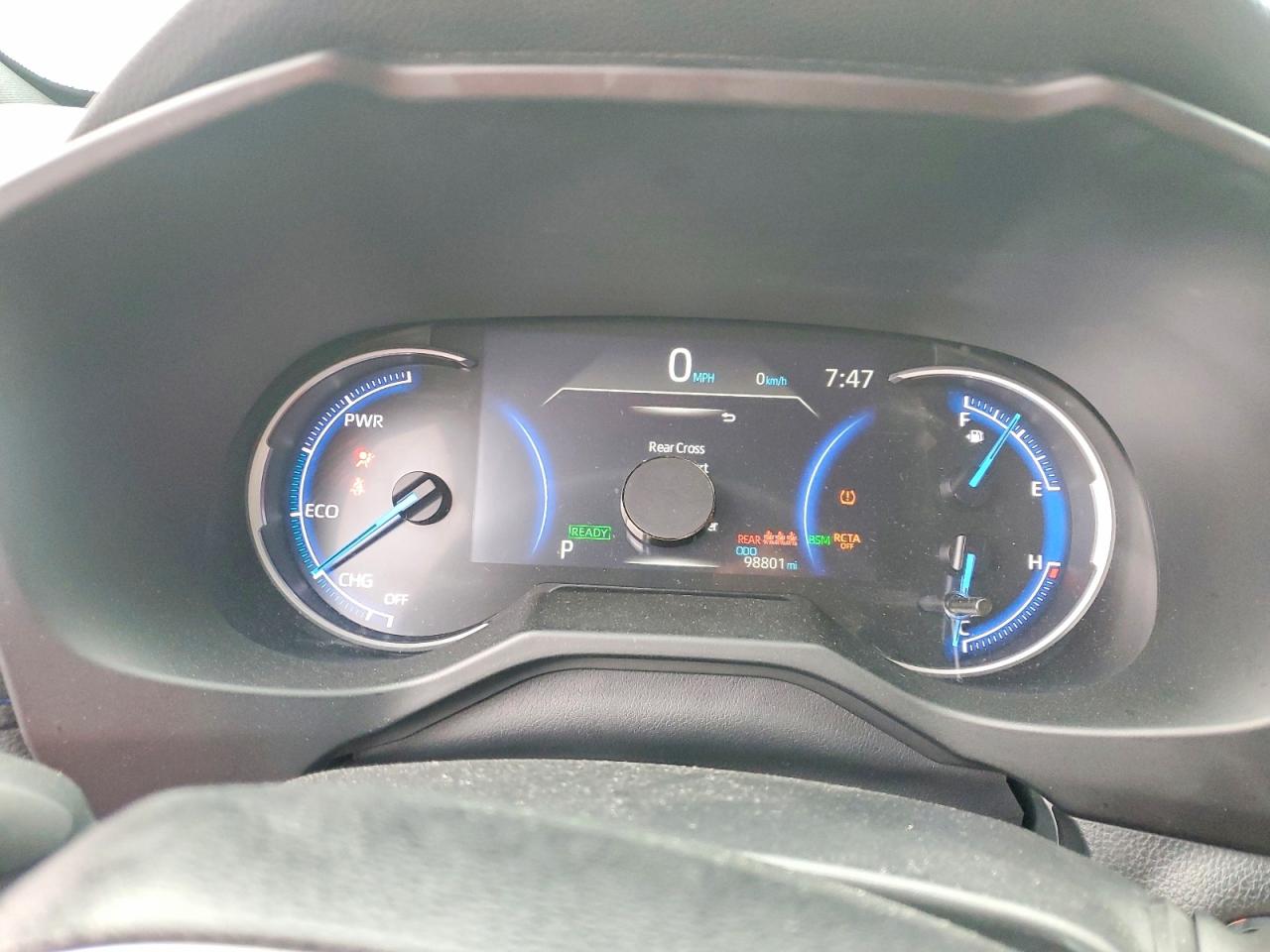 TOYOTA RAV4 2023 — 10