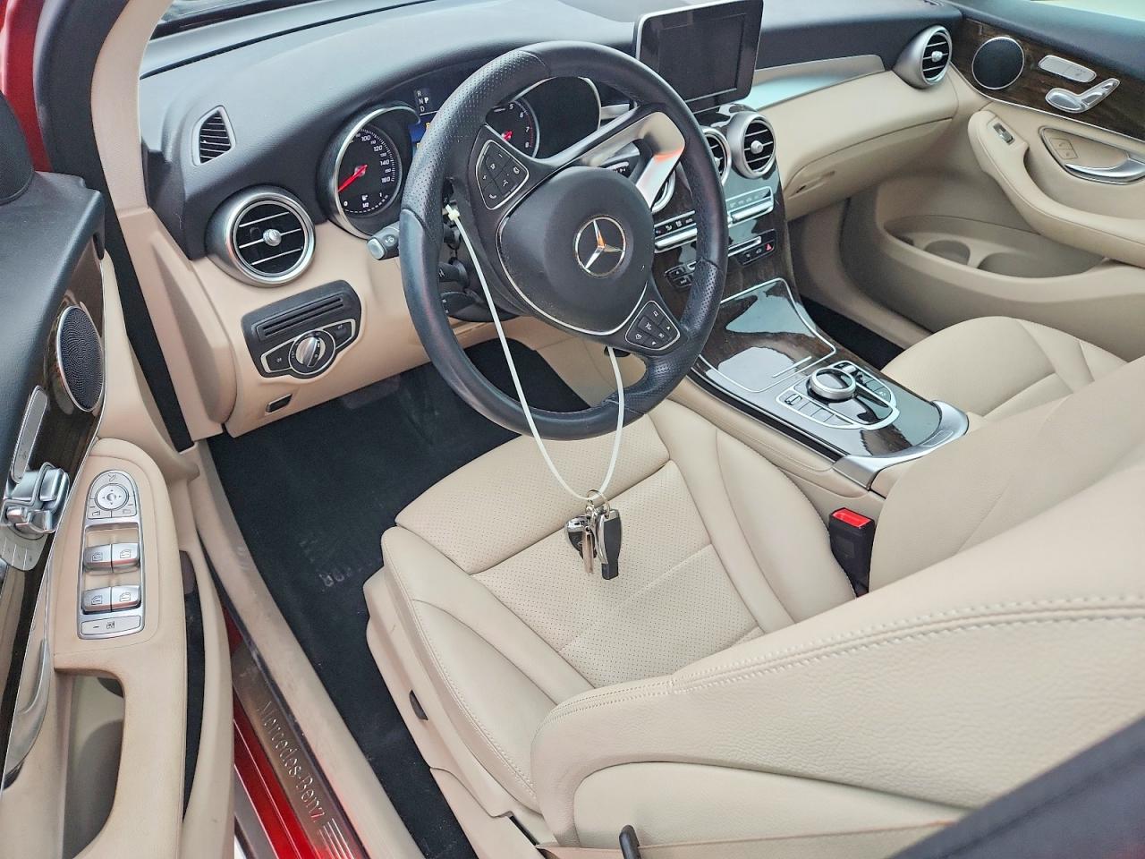 MERCEDES-BENZ GLC 2019 — 9
