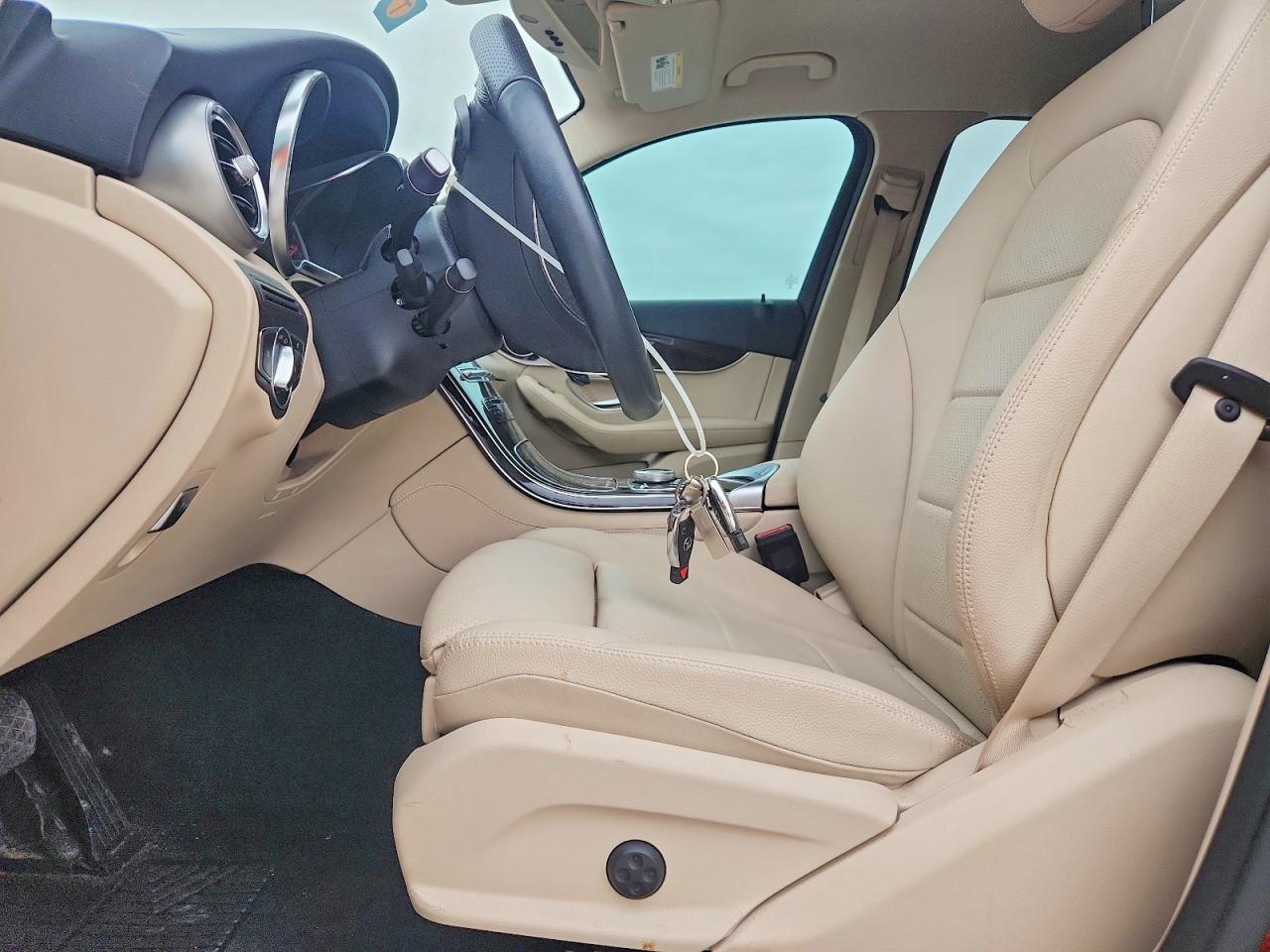 MERCEDES-BENZ GLC 2019 — 8