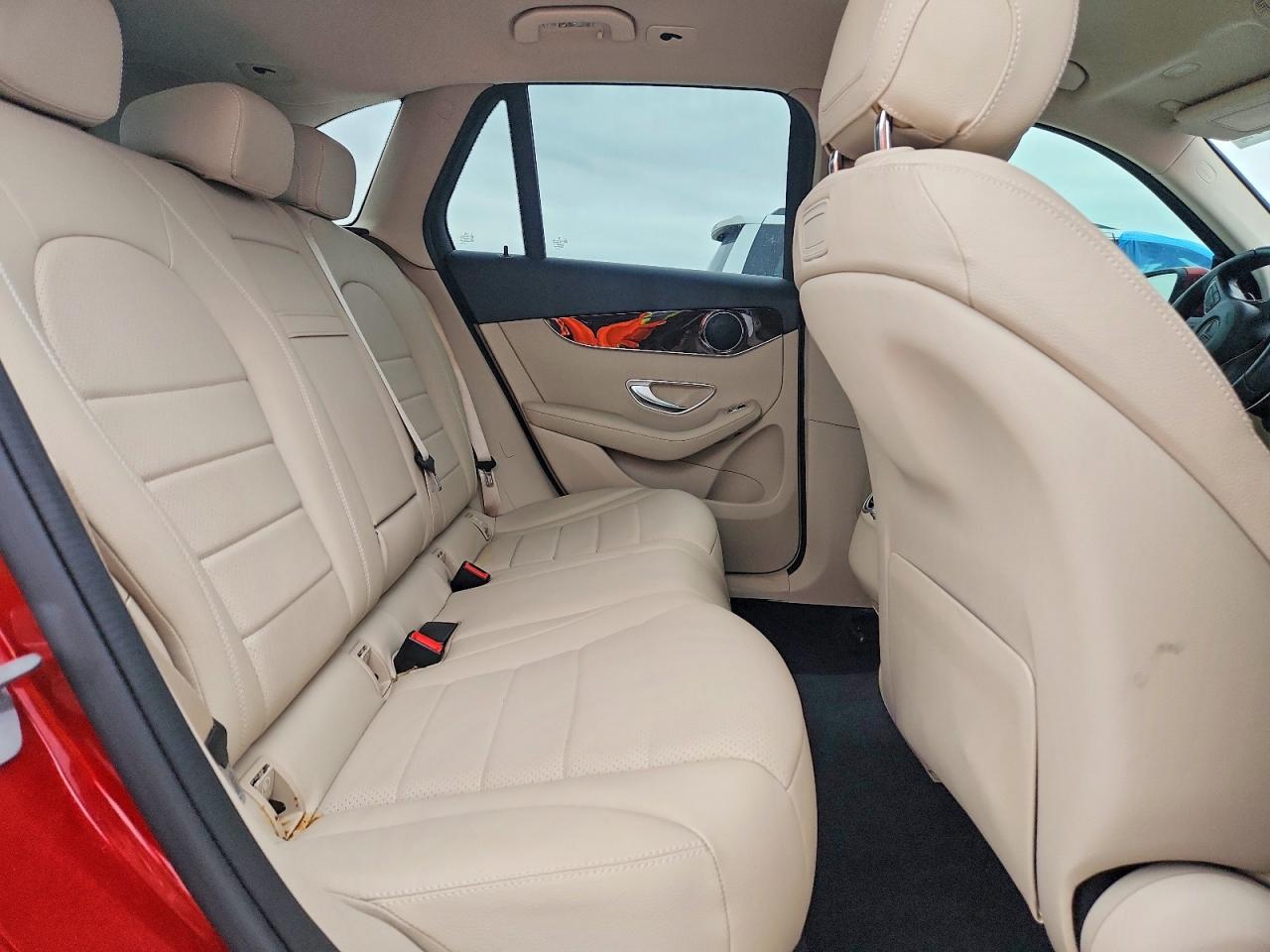 MERCEDES-BENZ GLC 2019 — 12