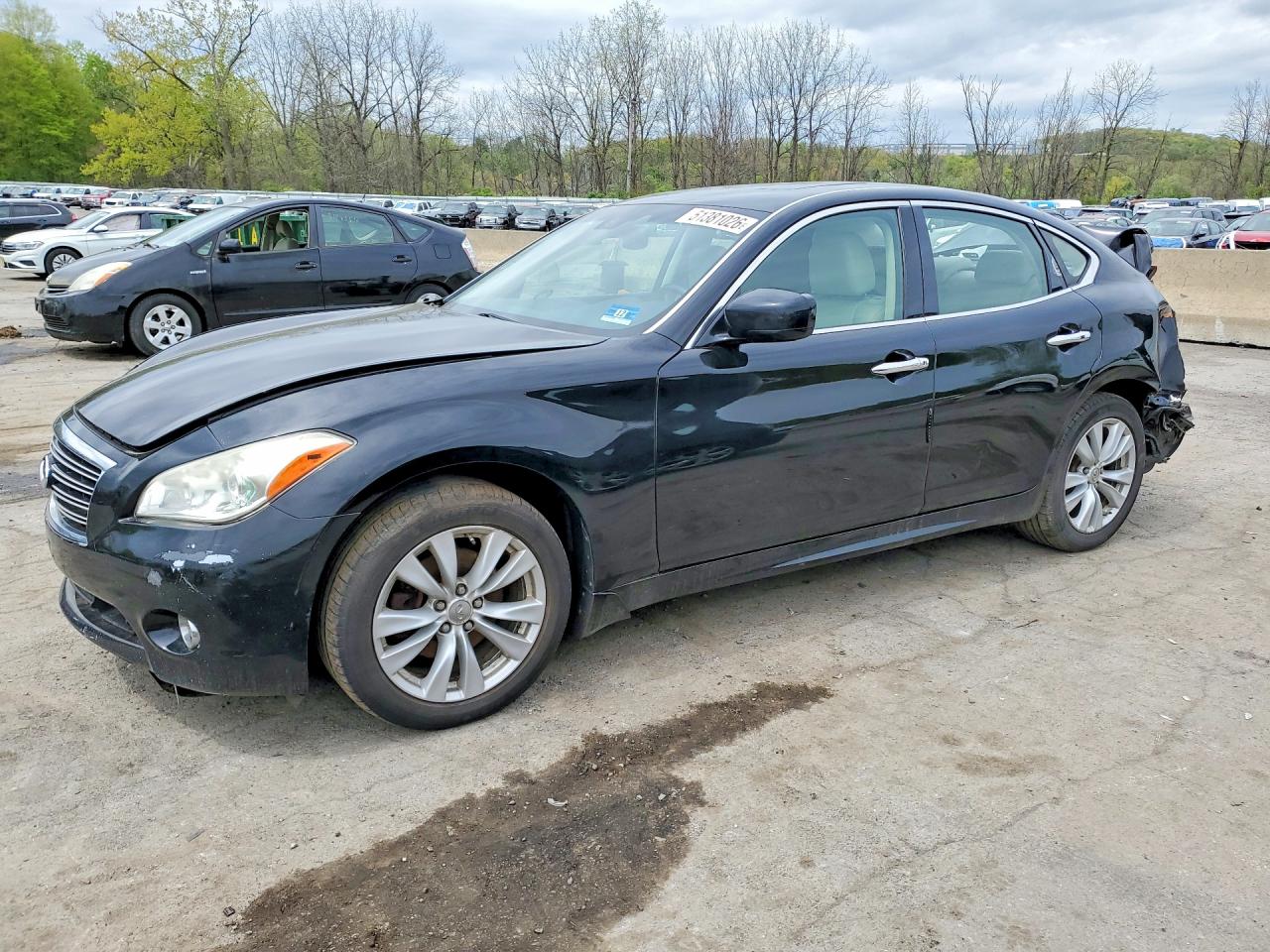 2011 INFINITI M37 X