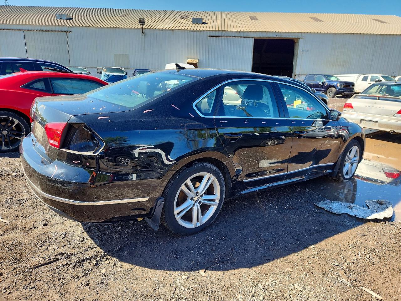 VOLKSWAGEN PASSAT 2015 — 4