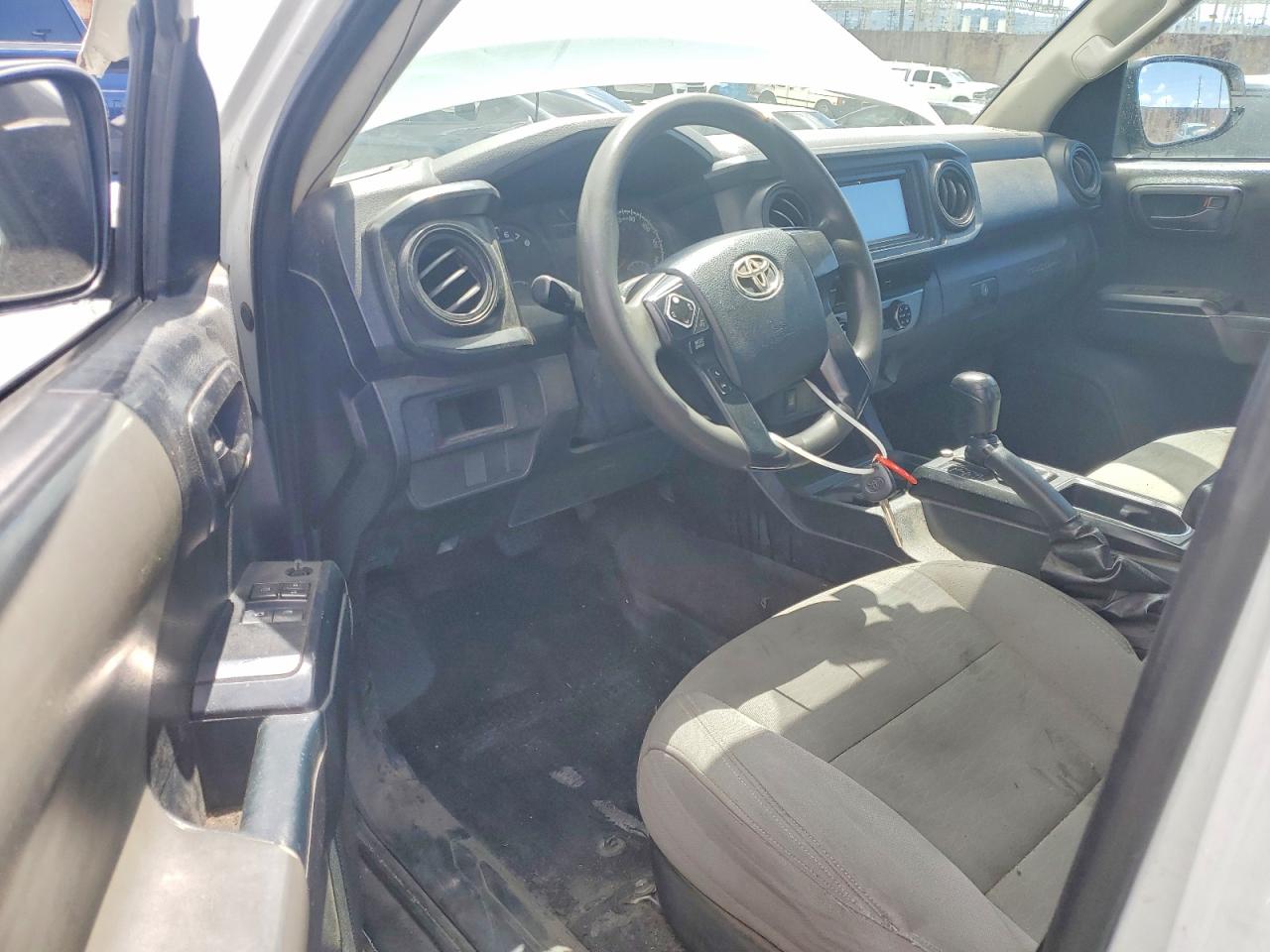 TOYOTA TACOMA 2017 — 9