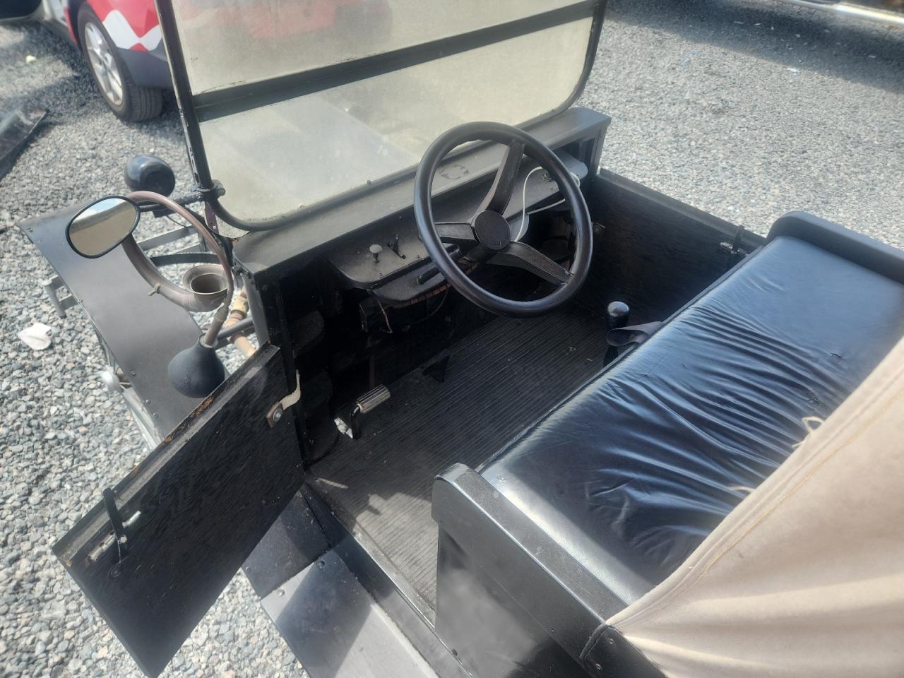 FORD MODEL T FORD 1921 — 9