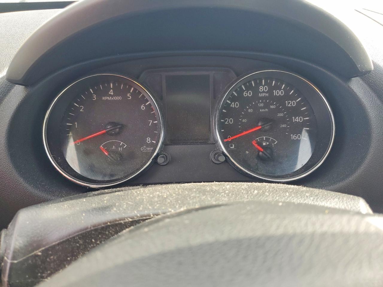 NISSAN ROGUE 2011 — 10