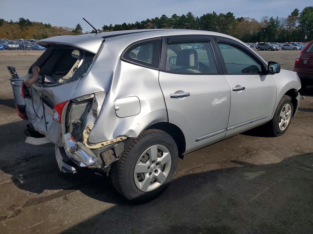NISSAN ROGUE 2011 — 4