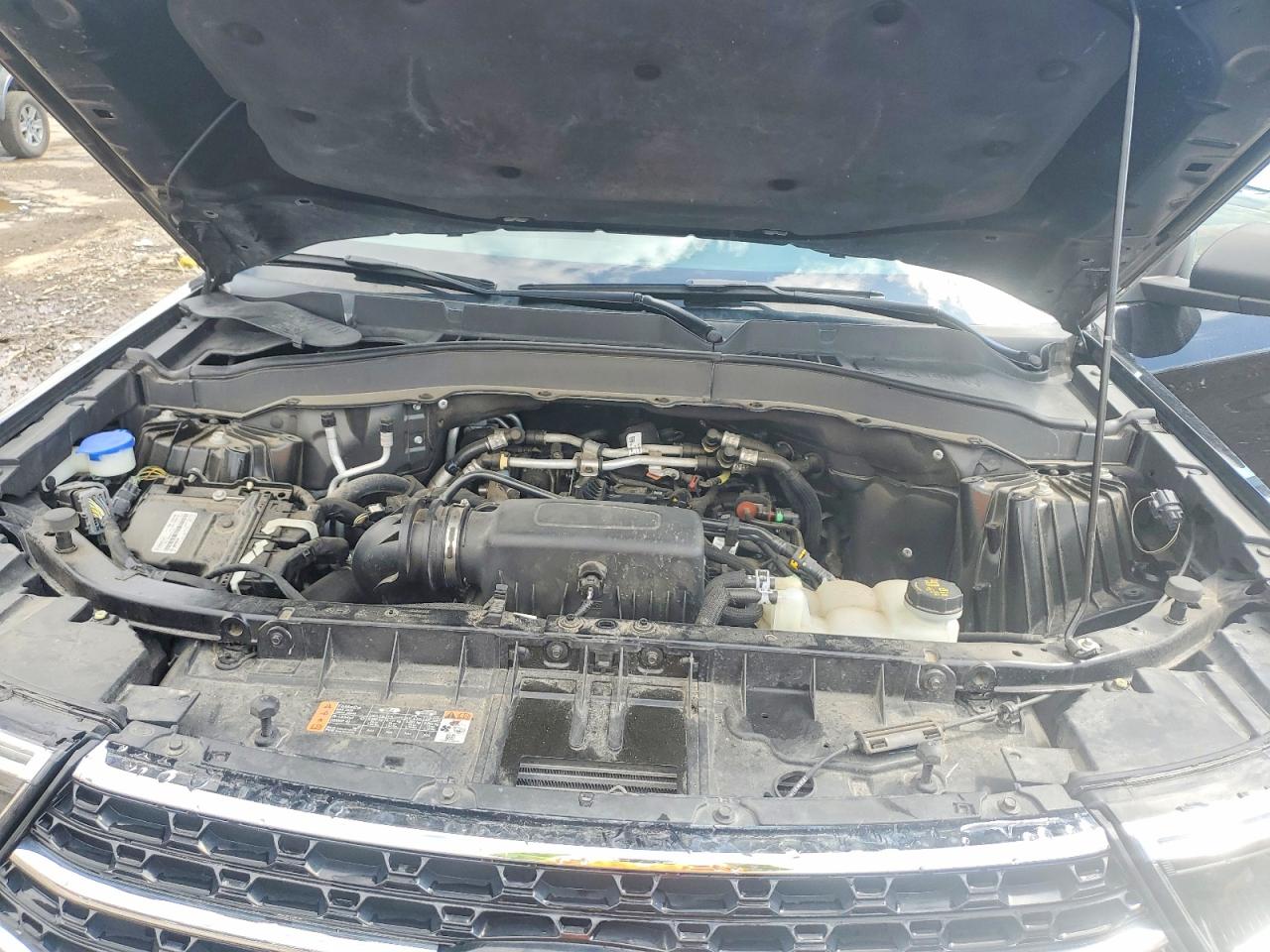 FORD EXPLORER 2022 — 13