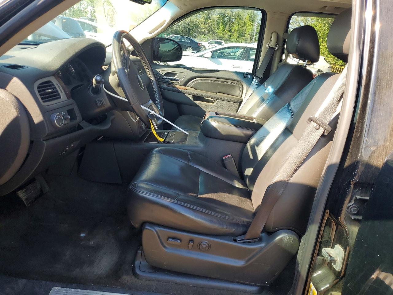 GMC YUKON XL 2010 — 8