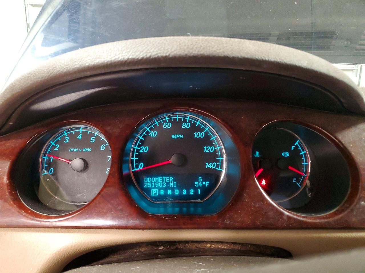 BUICK LUCERNE 2007 — 10