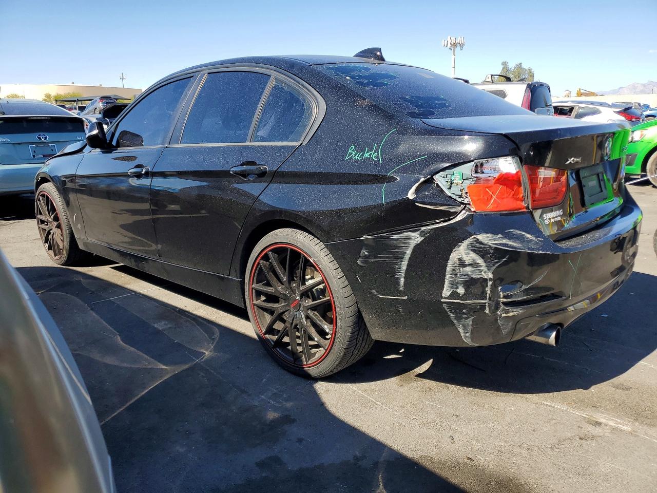 BMW 320 2015 — 3