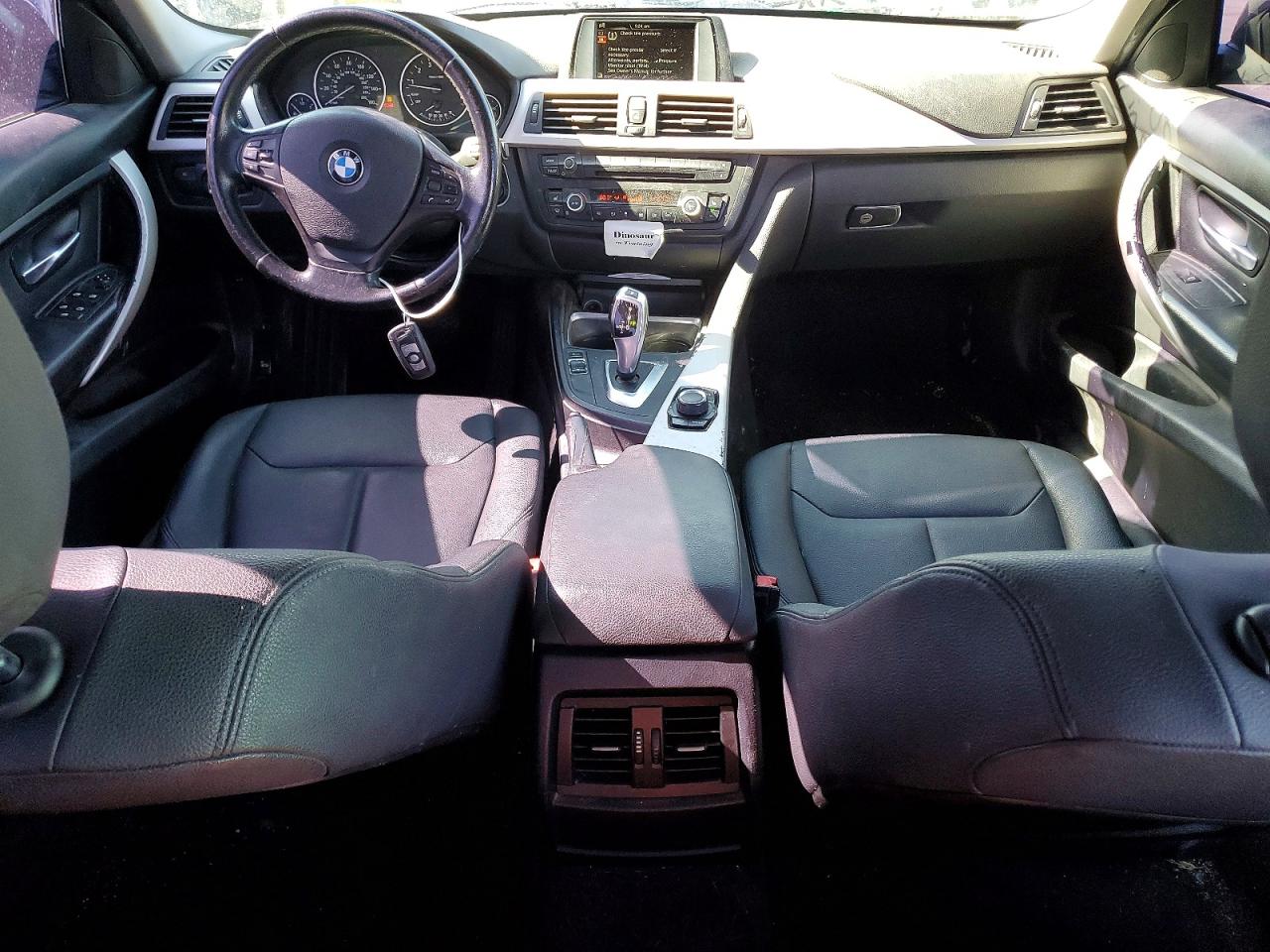 BMW 320 2015 — 9