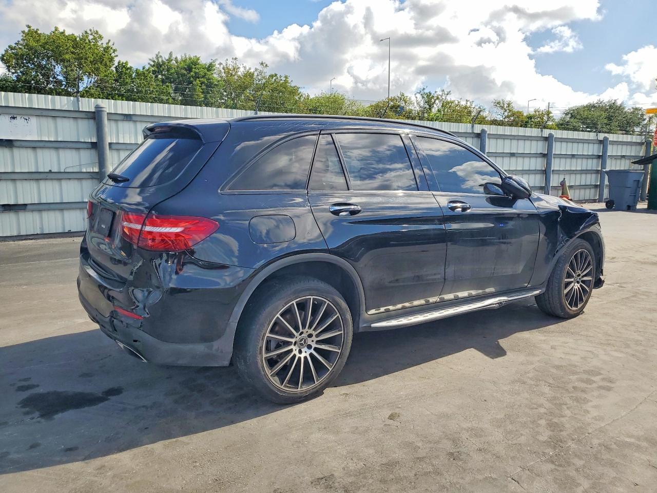 MERCEDES-BENZ GLC 2019 — 4