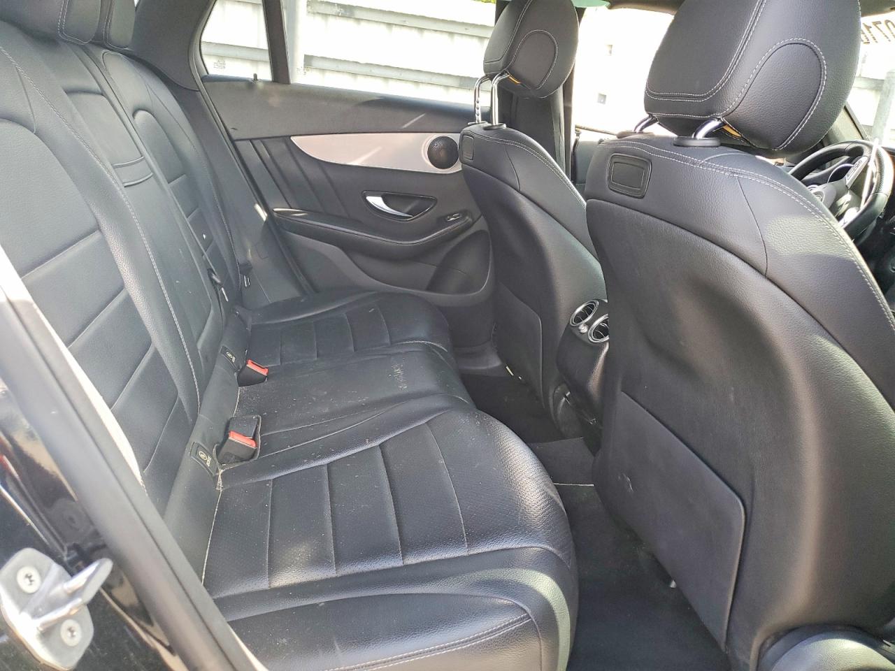 MERCEDES-BENZ GLC 2019 — 12