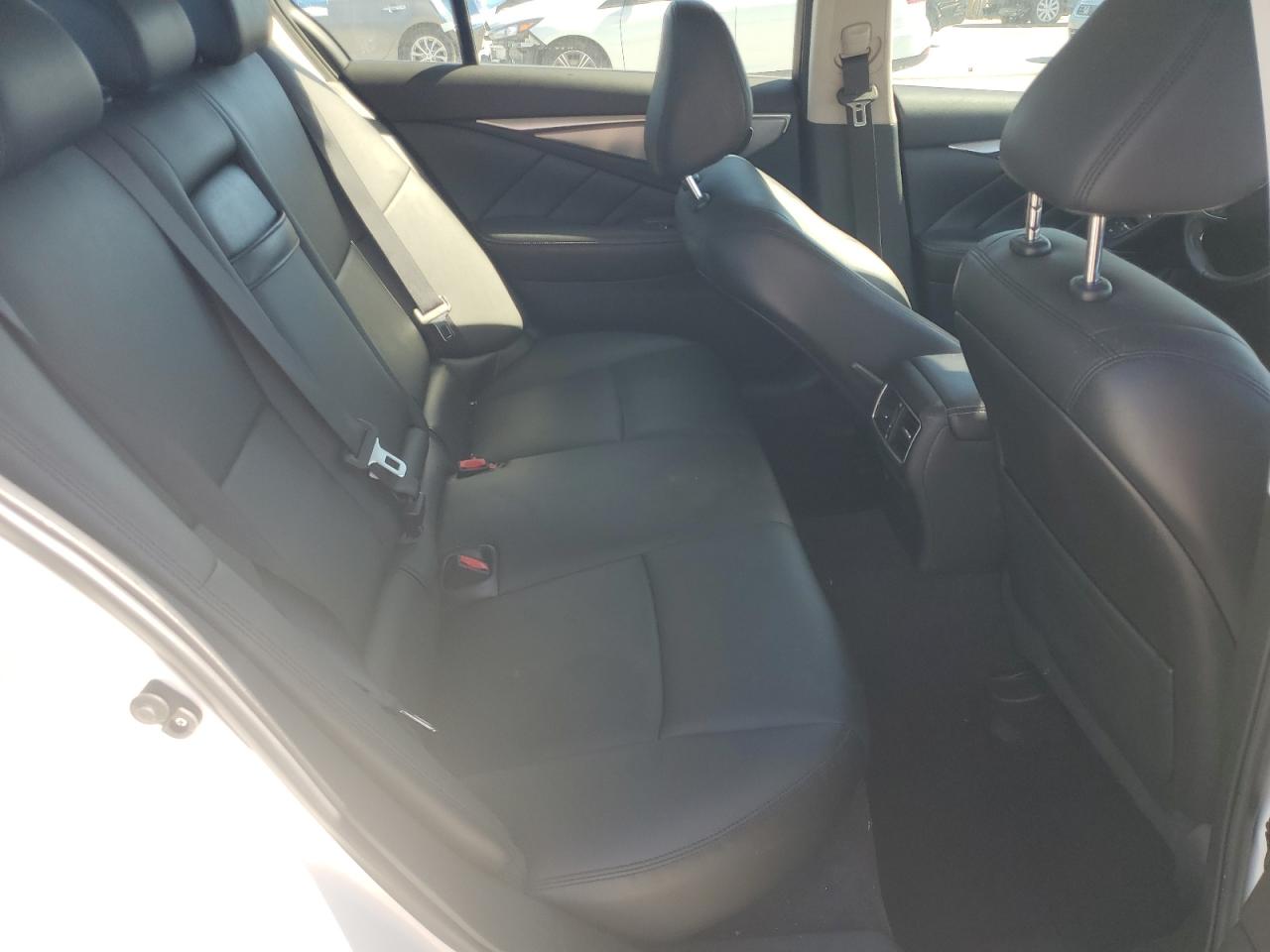 INFINITI Q50 2015 — 11