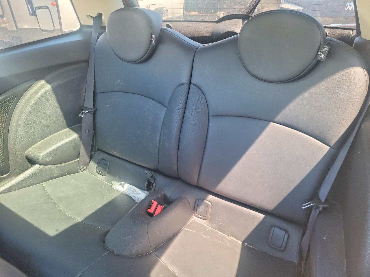 MINI COOPER 2012 — 11