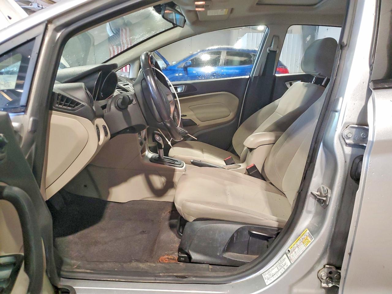 FORD FIESTA 2015 — 8