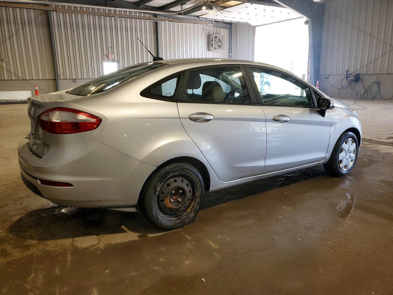 FORD FIESTA 2015 — 4
