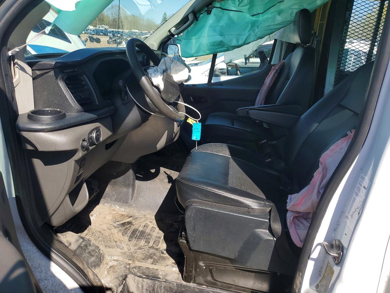 FORD TRANSIT 2022 — 8