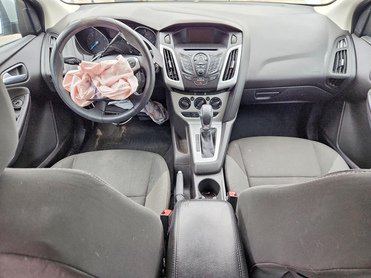FORD FOCUS 2013 — 9