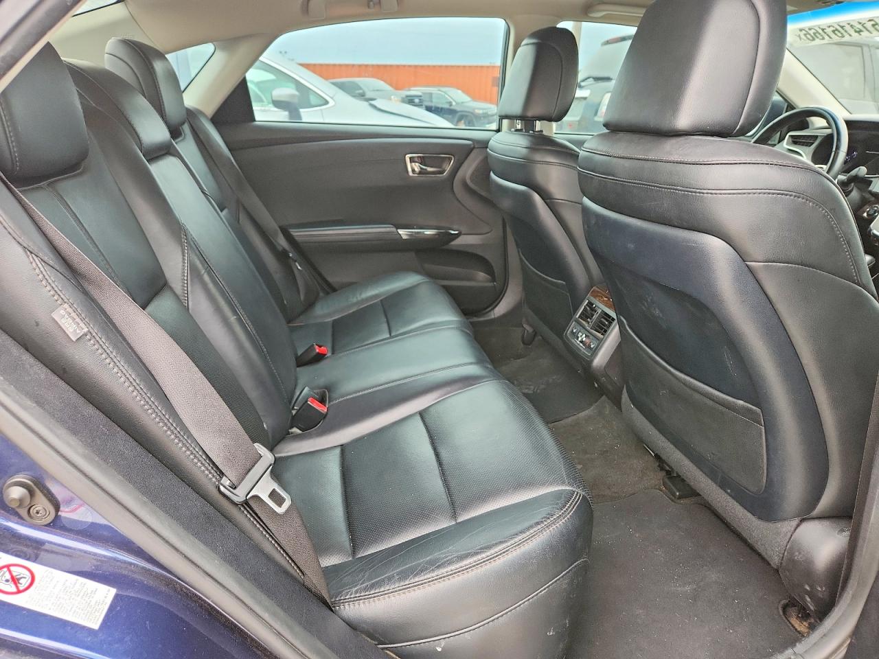 TOYOTA AVALON 2015 — 11