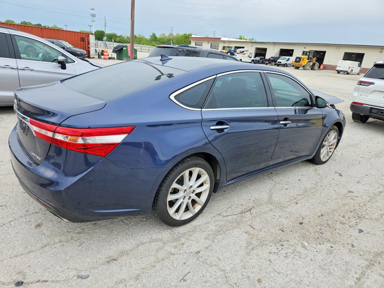 TOYOTA AVALON 2015 — 4