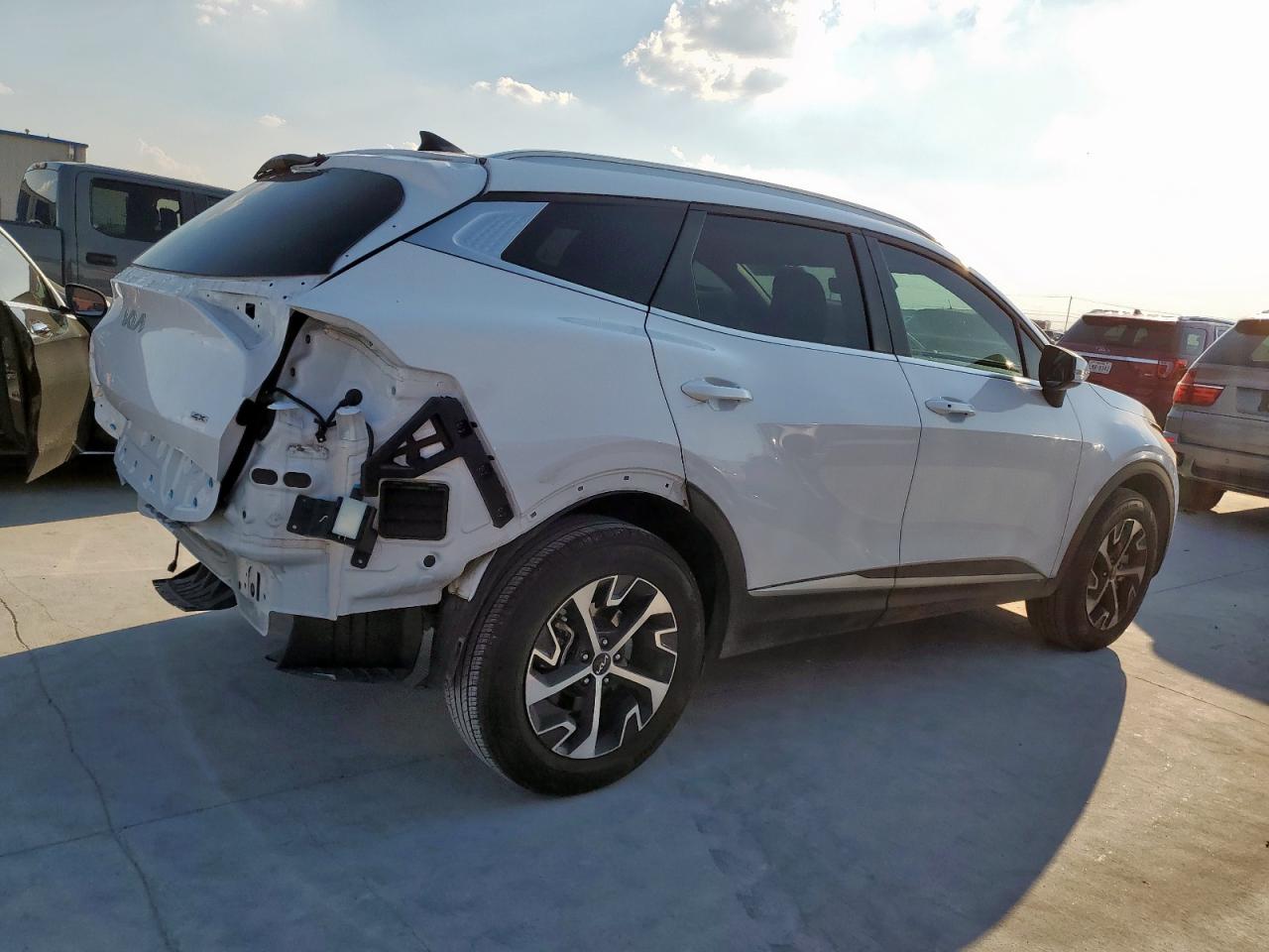 KIA SPORTAGE 2024 — 4