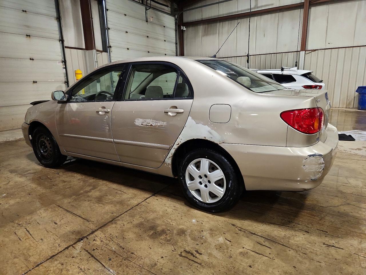 TOYOTA COROLLA 2004 — 3