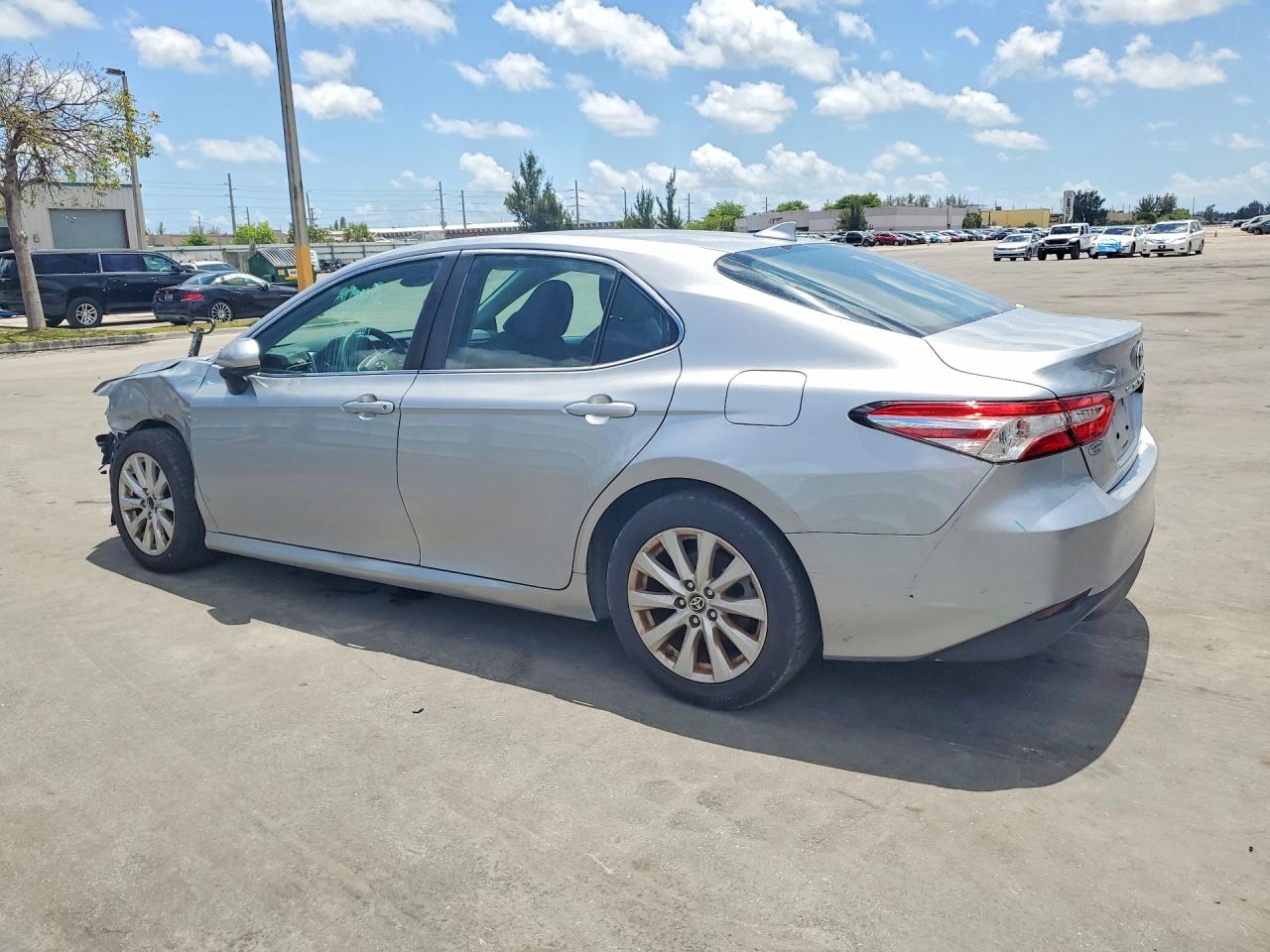 TOYOTA CAMRY 2020 — 3