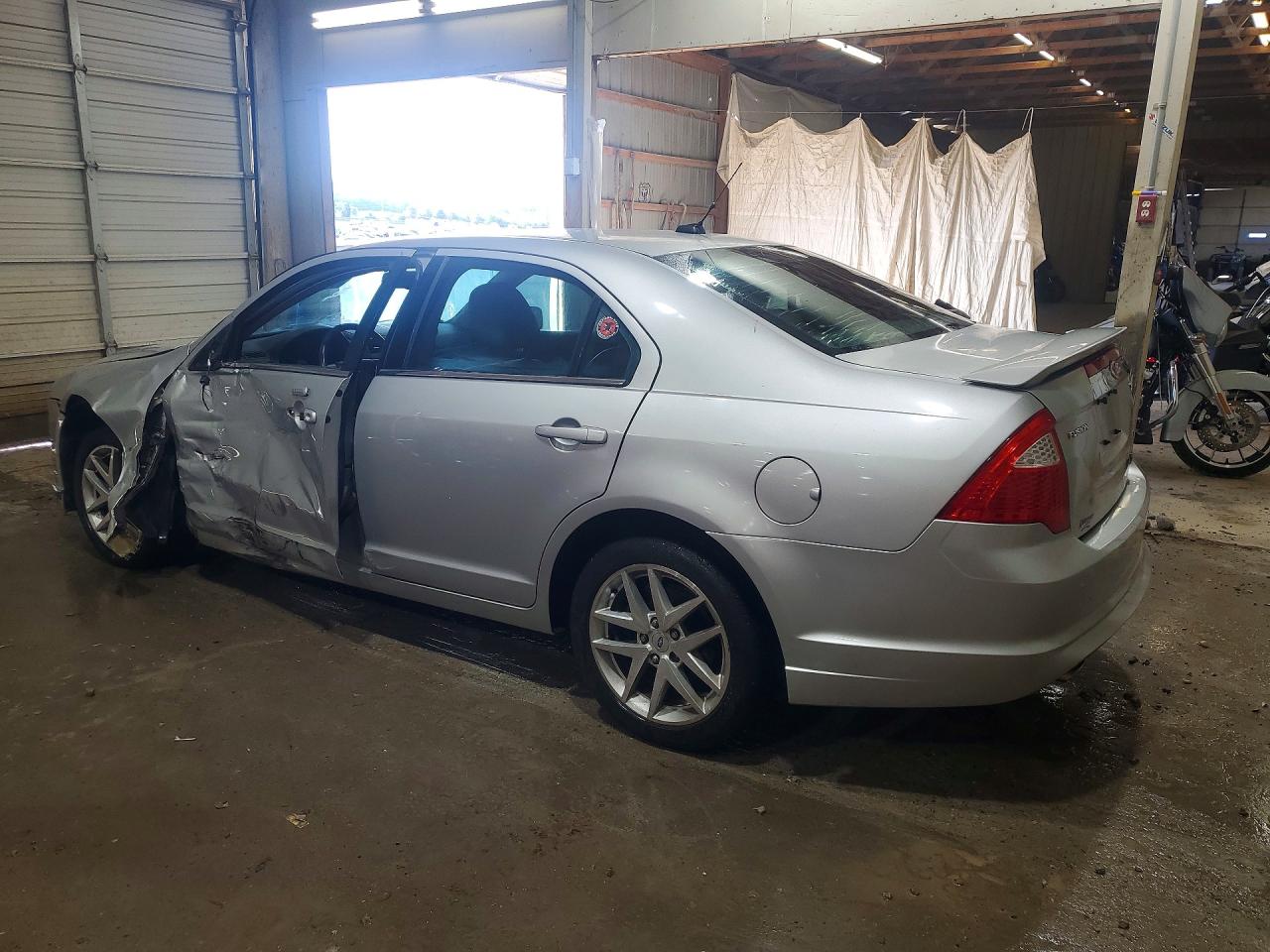 FORD FUSION 2010 — 3