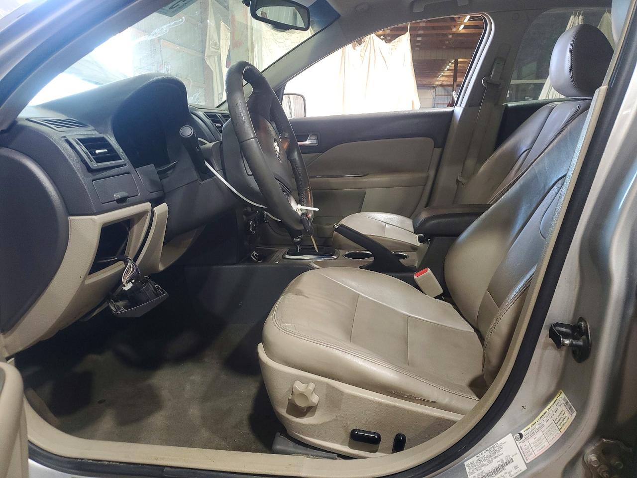 FORD FUSION 2010 — 8