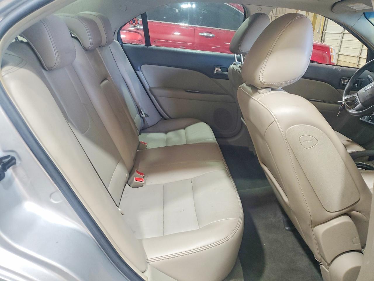 FORD FUSION 2010 — 11