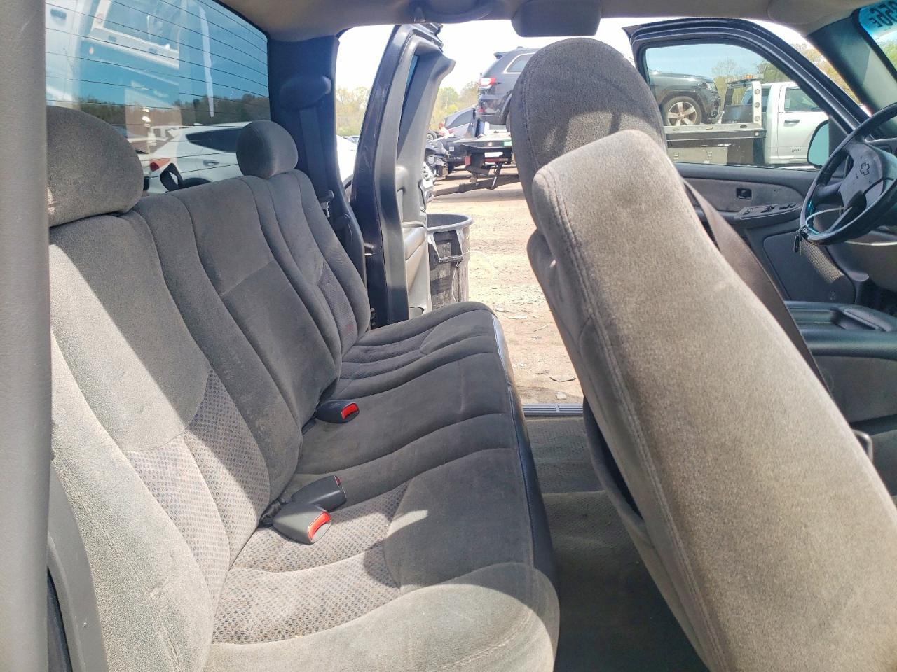 CHEVROLET SILVERADO 2003 — 11