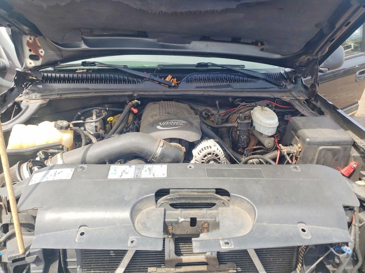 CHEVROLET SILVERADO 2003 — 12