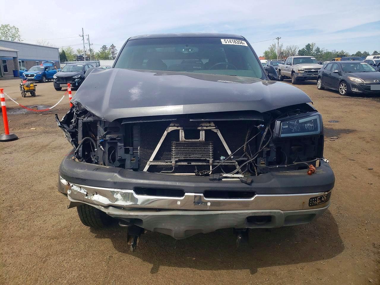 CHEVROLET SILVERADO 2003 — 6