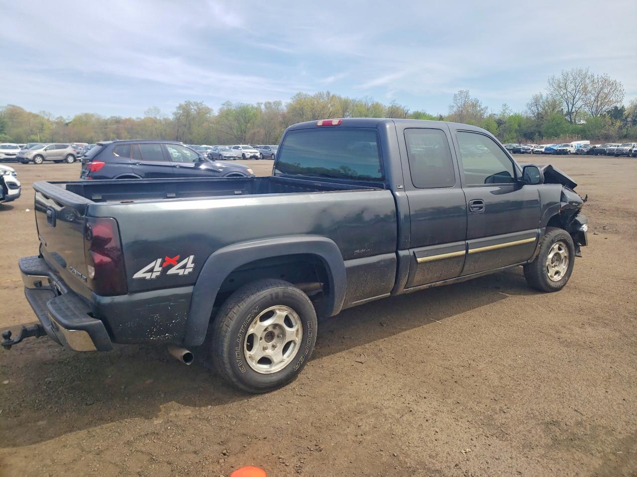 CHEVROLET SILVERADO 2003 — 4