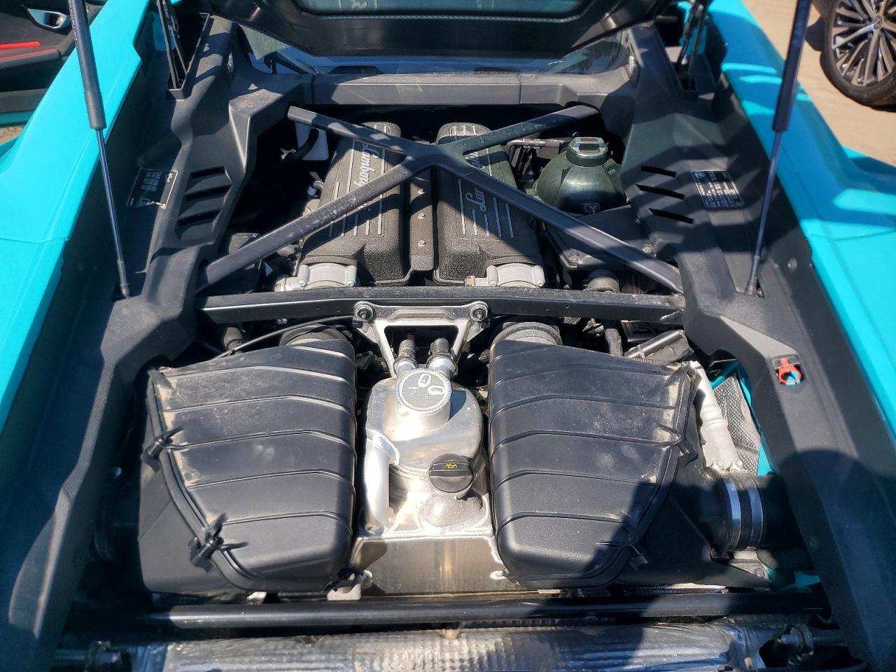 LAMBORGHINI HURACAN 2024 — 12